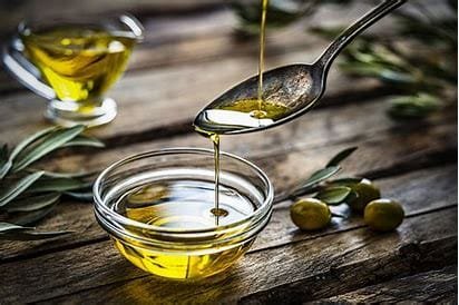 "Olive Oil: A Key Ingredient for Health and Weight Management" 3 OIP 93