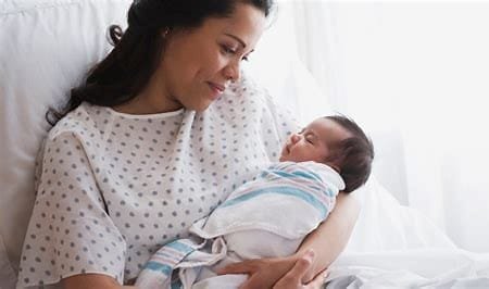 "How Long is Too Long to Breastfeed?" 3 OIP 2024 11 02T083945.850 1
