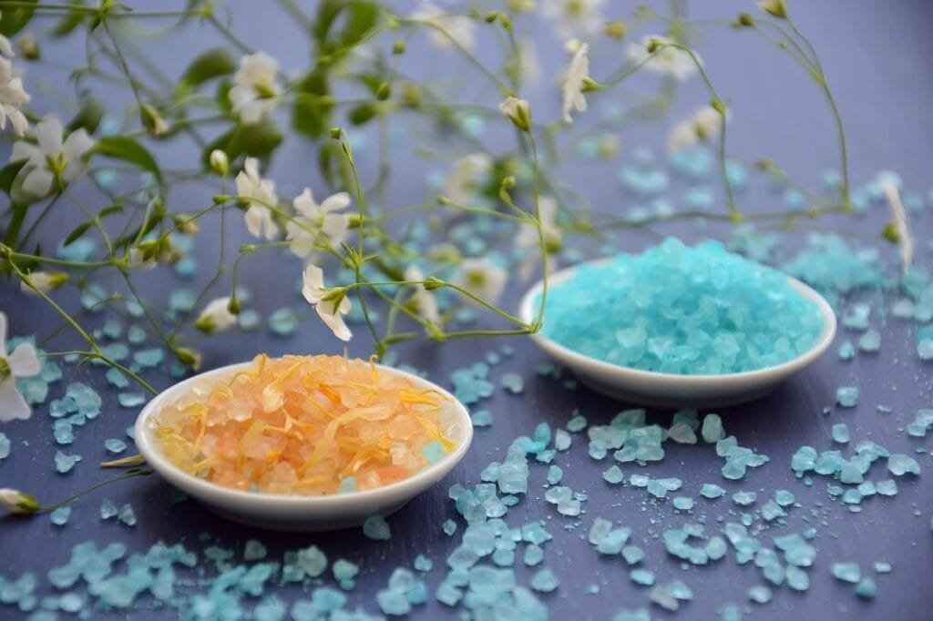 Sea Salt: Benefits, Negatives, and Key Constituents 3 aromatherapy 3581133 1280