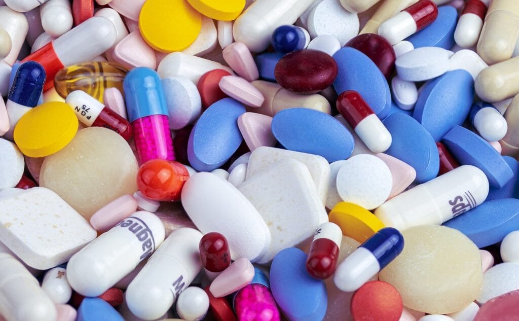 "About Us: 5 Ways We Simplify Pharmaceuticals" 3 drug 4938120 1280