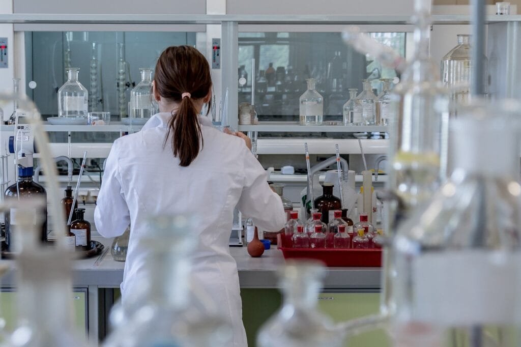 Ranitidine: A Comprehensive General Overview 2 laboratory 2815641 1280