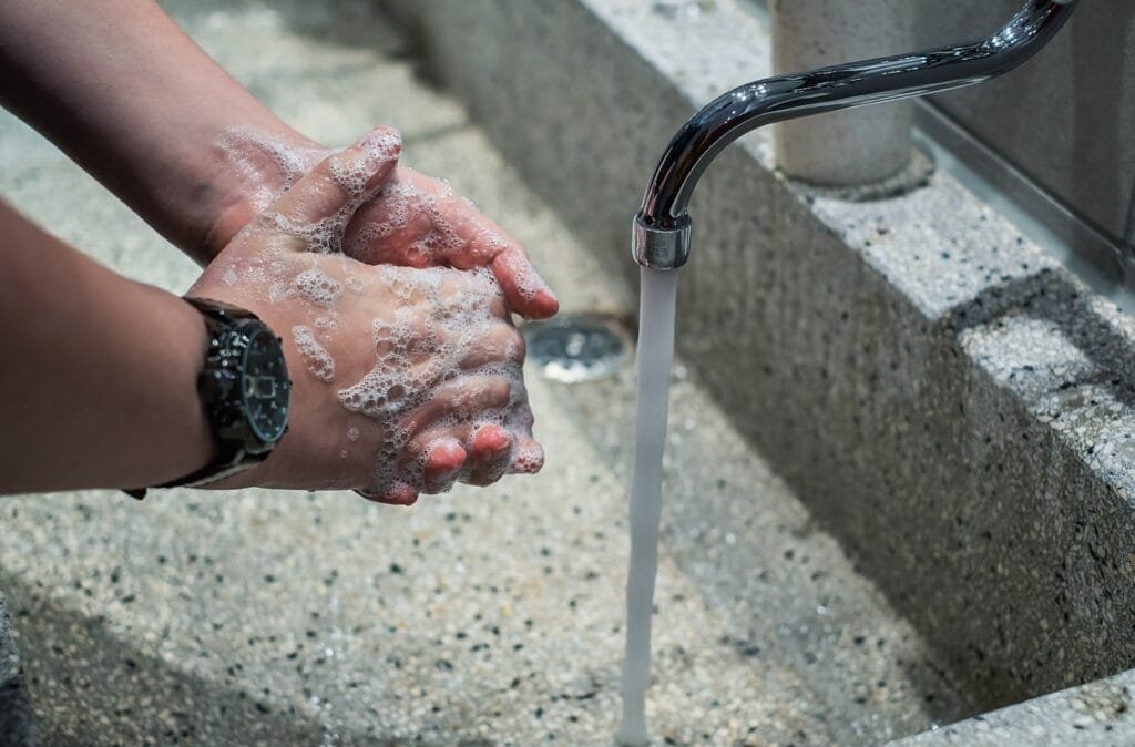 Coronavirus: Causes, Symptoms, Risks, and Treatments 2 wash 4934590 1280
